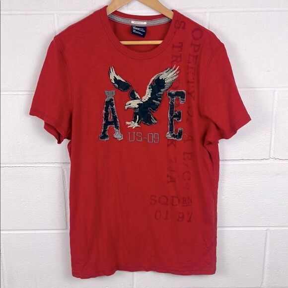 American Eagle men’s Y2K retro patch graphic red short sleeve tee - Picture 1 of 5